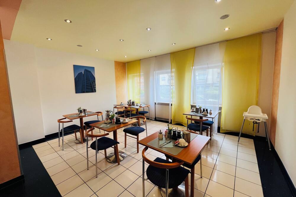 ホテル ニエデルラデール ホフ 写真