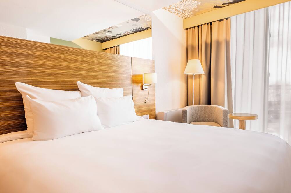 メルキュール タリン 写真