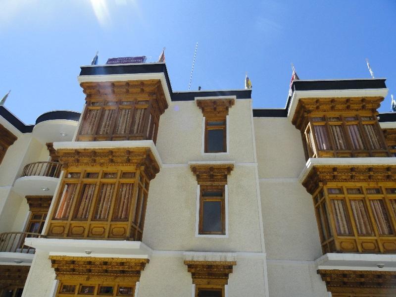 ホテル ムンシ コンティネンタル 写真