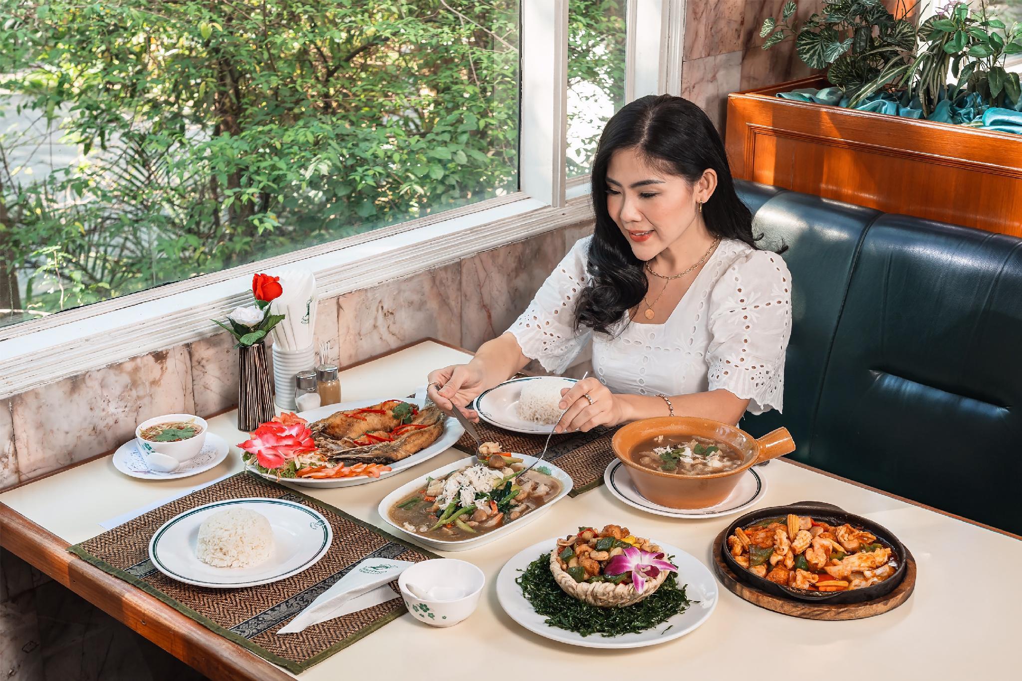 エリザベスホテル 写真