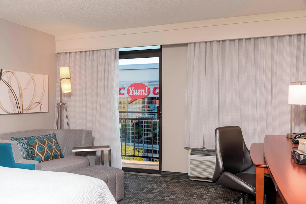 Courtyard by Marriott Louisville Downtown 写真