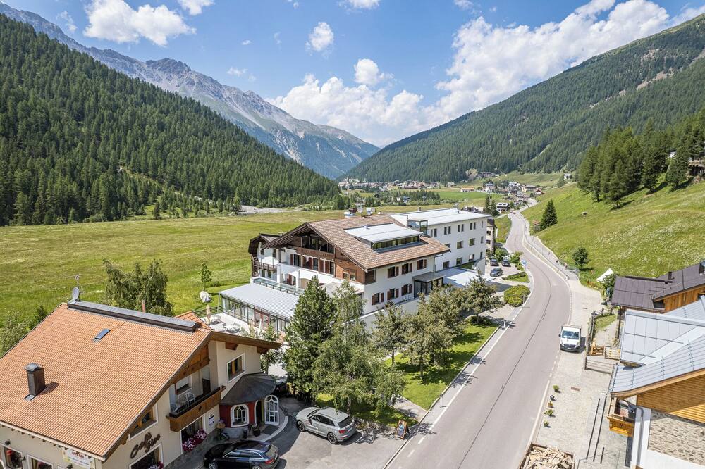 ホテルチェヴェダーレ 写真