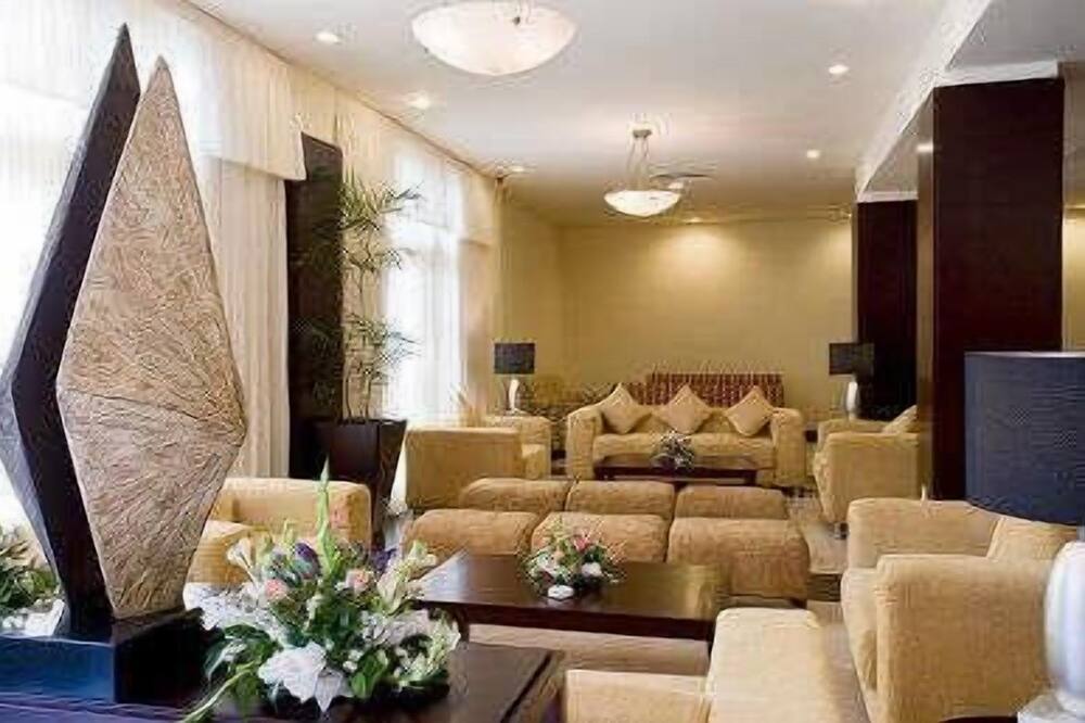 ラマダ プラザ バイ ウィンダム カラチ エアポート ホテル 写真