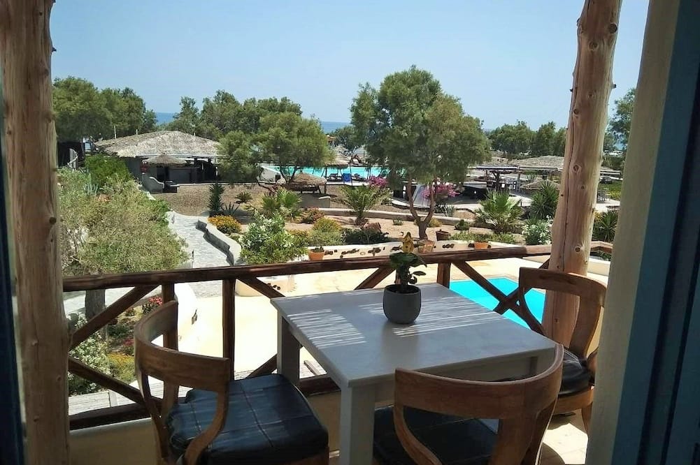 ブラック ローズ スイーツ 写真