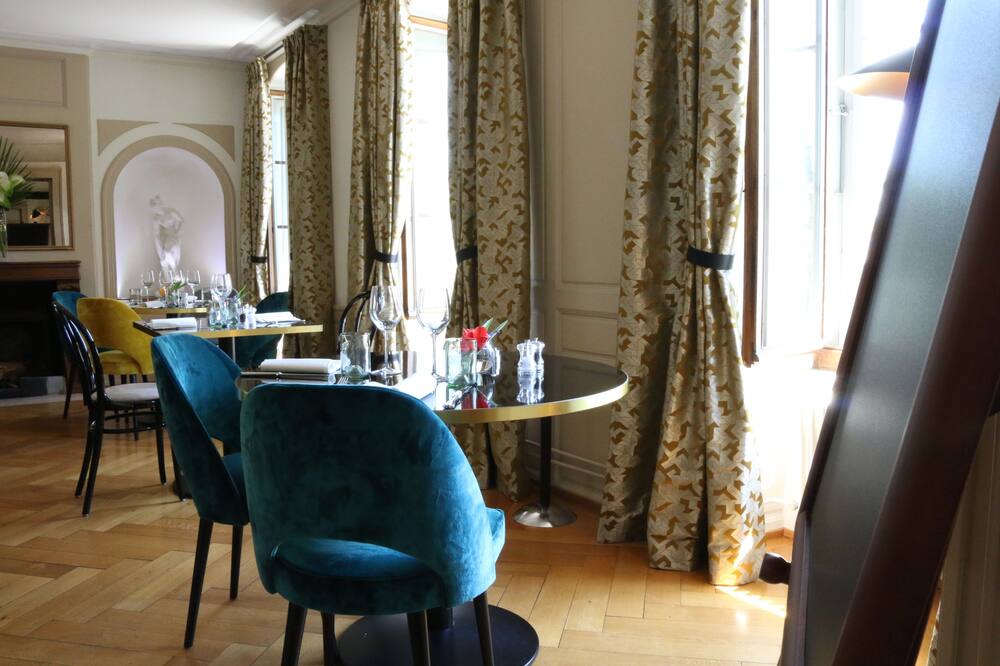 オステルリー ル プチ マノワール 写真