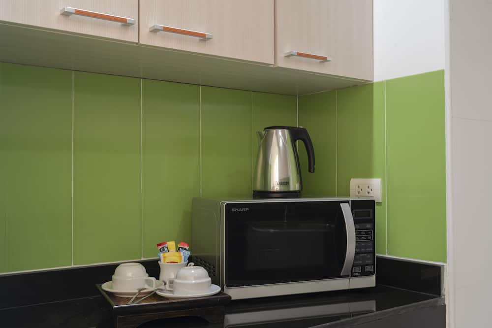 アット115バイロンポマンション 写真