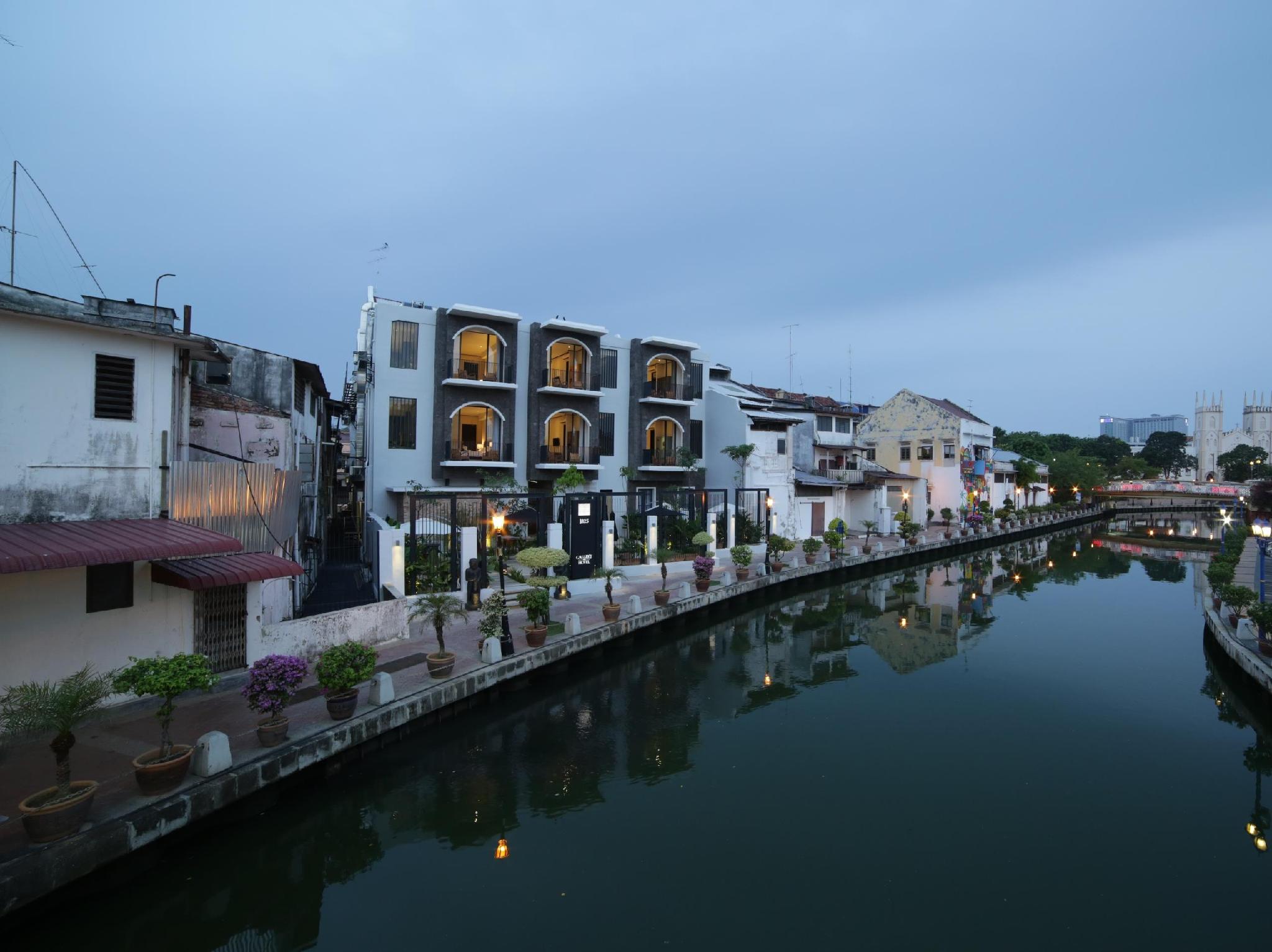 1825 ギャラリー ホテル 写真