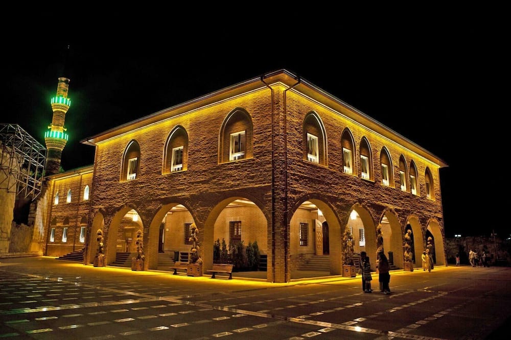 ツーリスト ホテル 写真