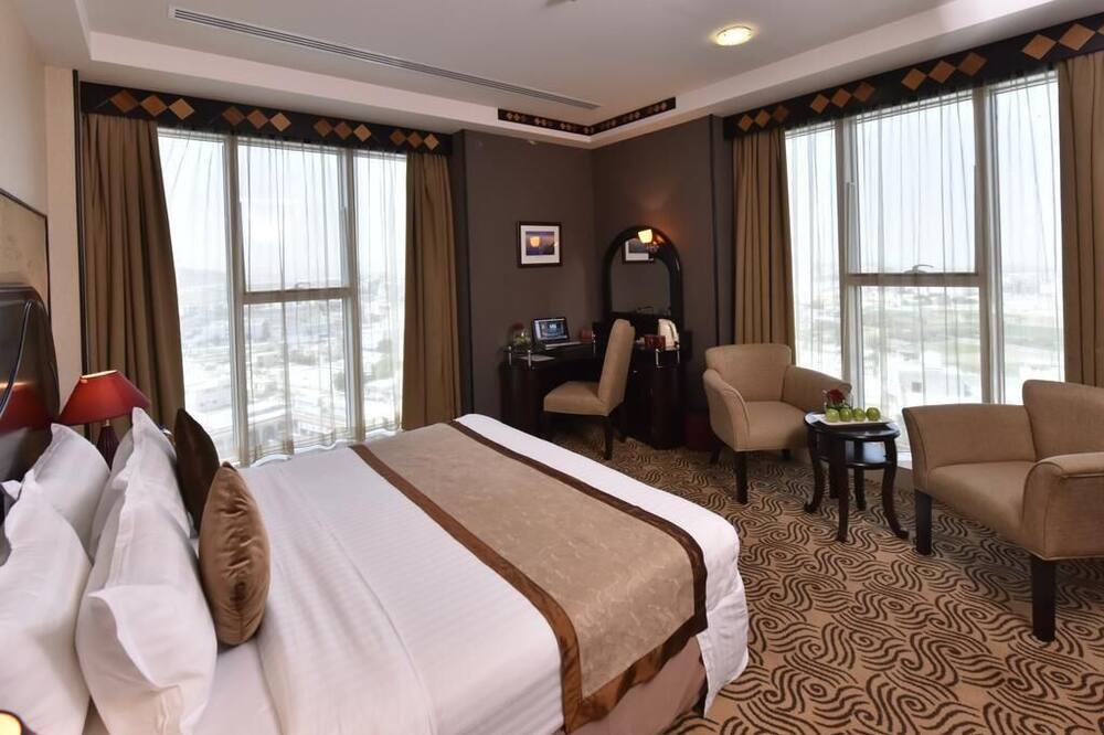Awaliv Hotel 写真