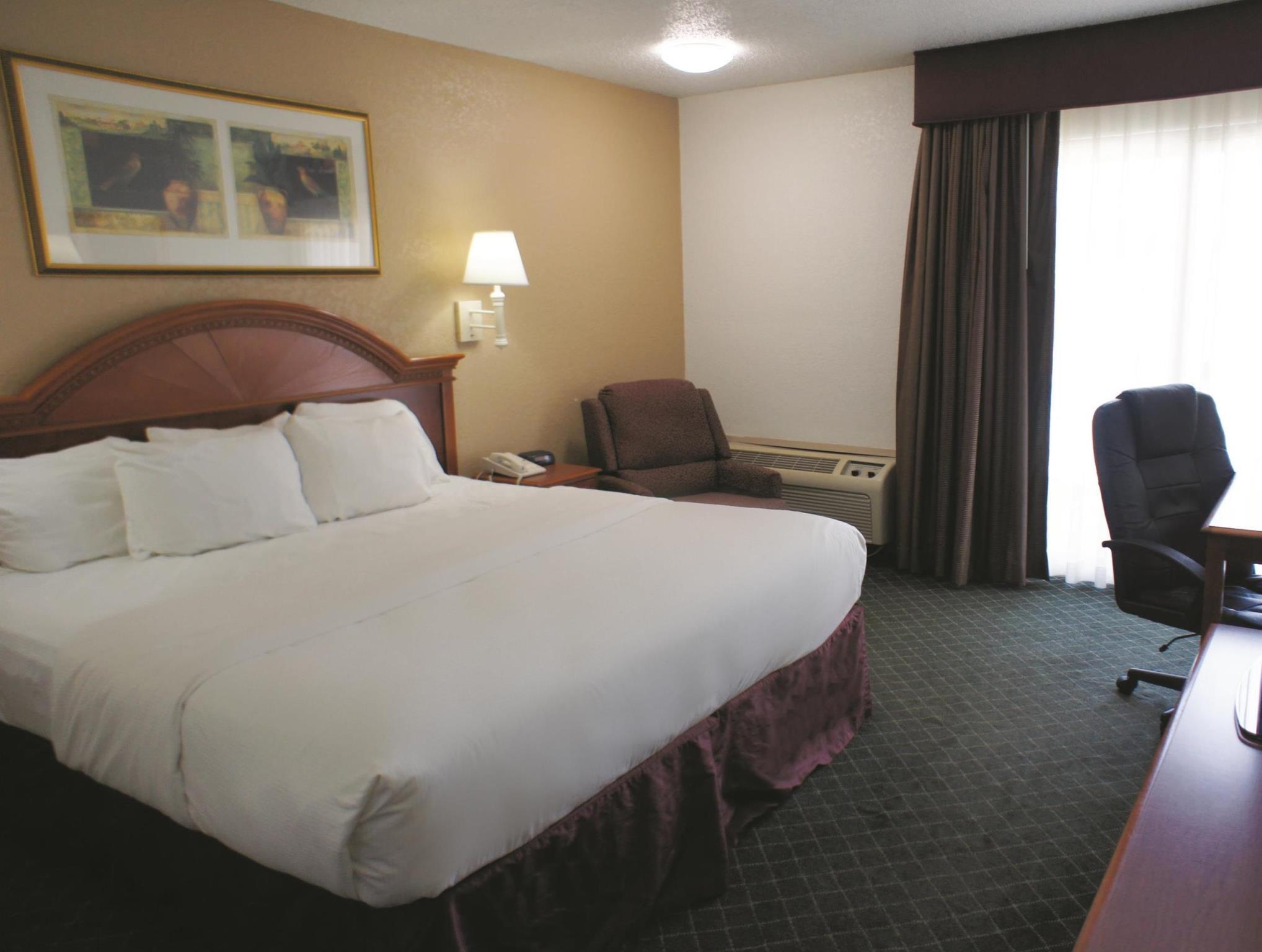 ラ キンタ イン バイ ウィンダム エル ドラド 写真