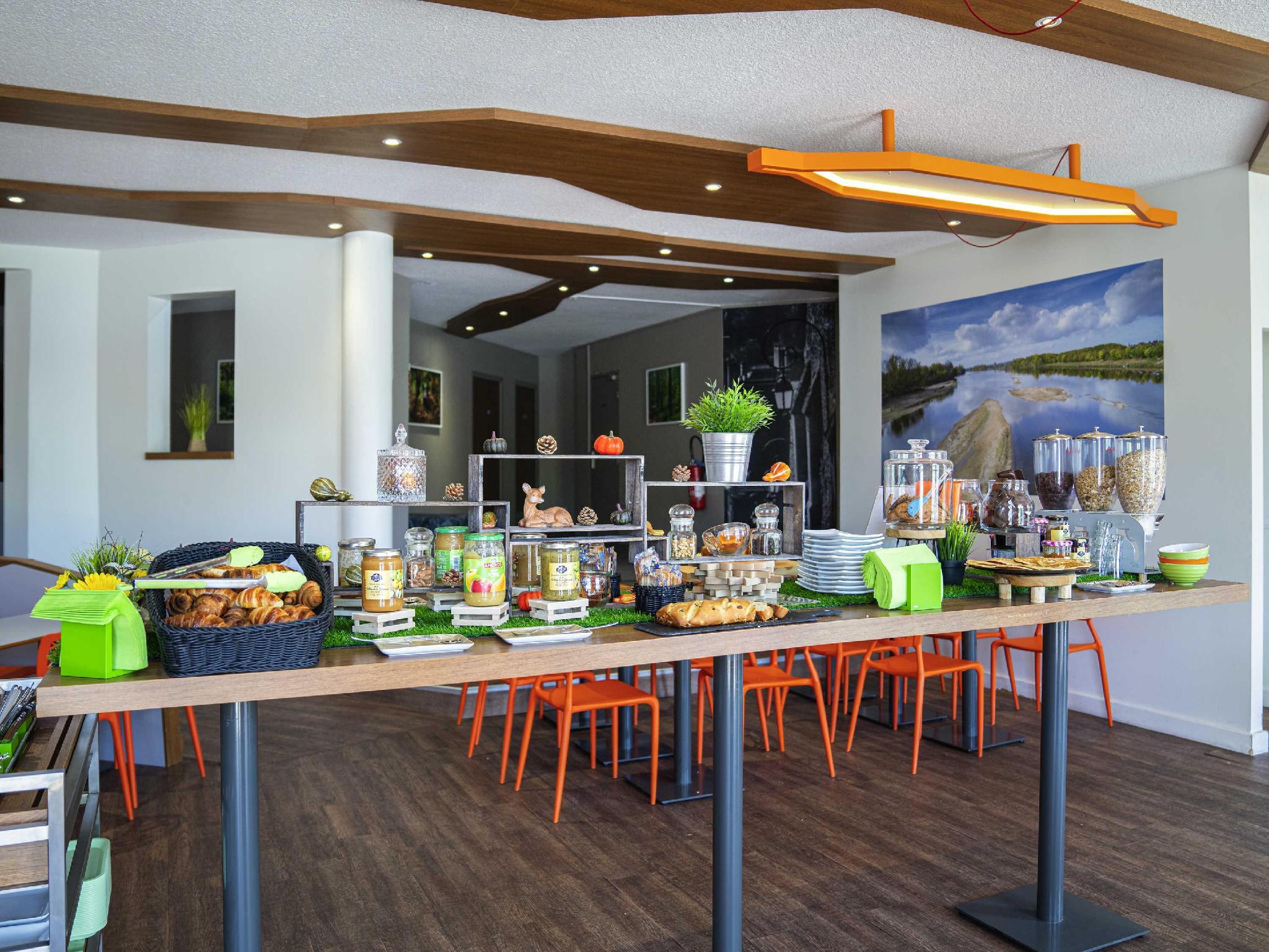 ibis Styles Gien 写真