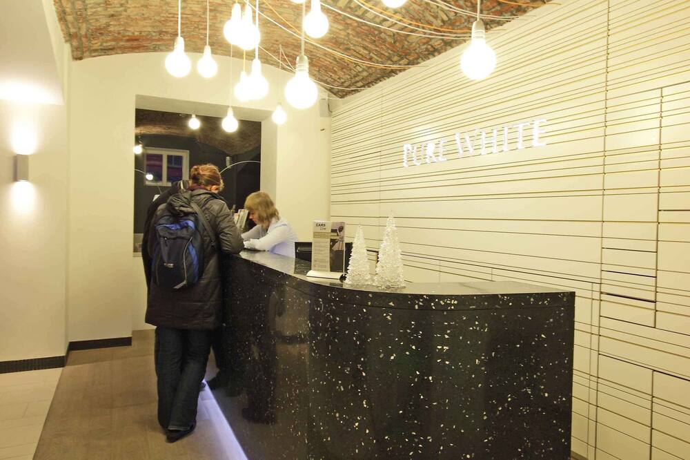 ピュア ホワイト 写真