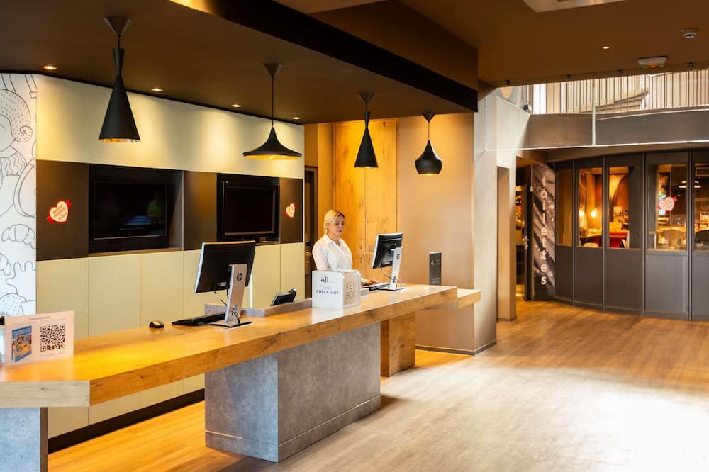 イビス ストラスブール サントル ガール 写真