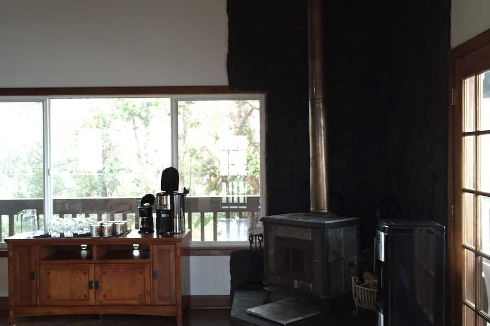 ボルケーノ エーカーズ ランチ B&B 写真