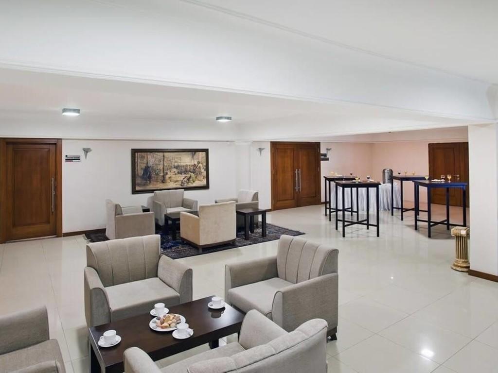 Crystal Kaymaklı Hotel & Spa 写真