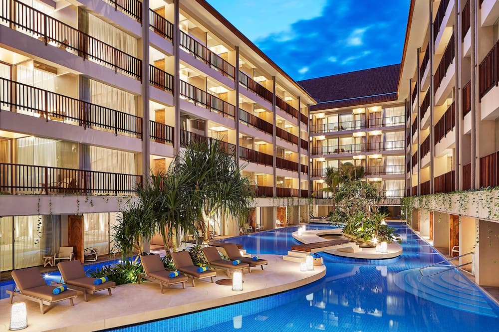 フォー ポインツ バイ シェラトン バリ クタ 写真