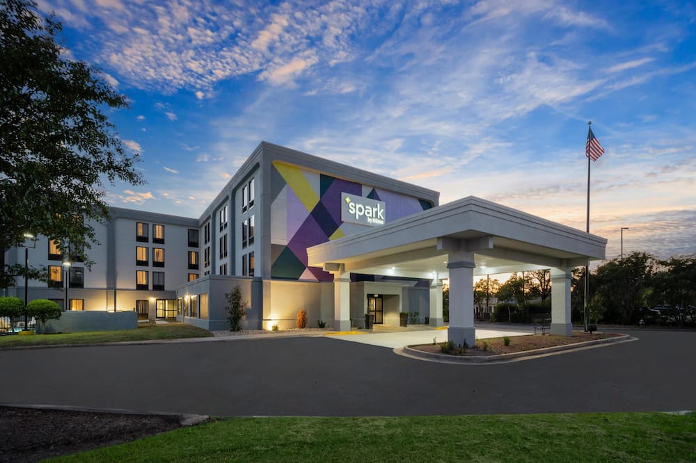 Spark by Hilton Decatur 写真
