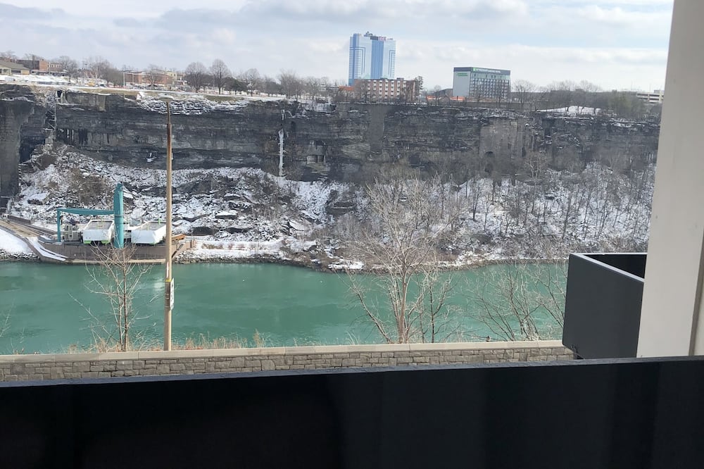 トラベロッジ ホテル ナイアガラ フォールズ フォールズビュー 写真