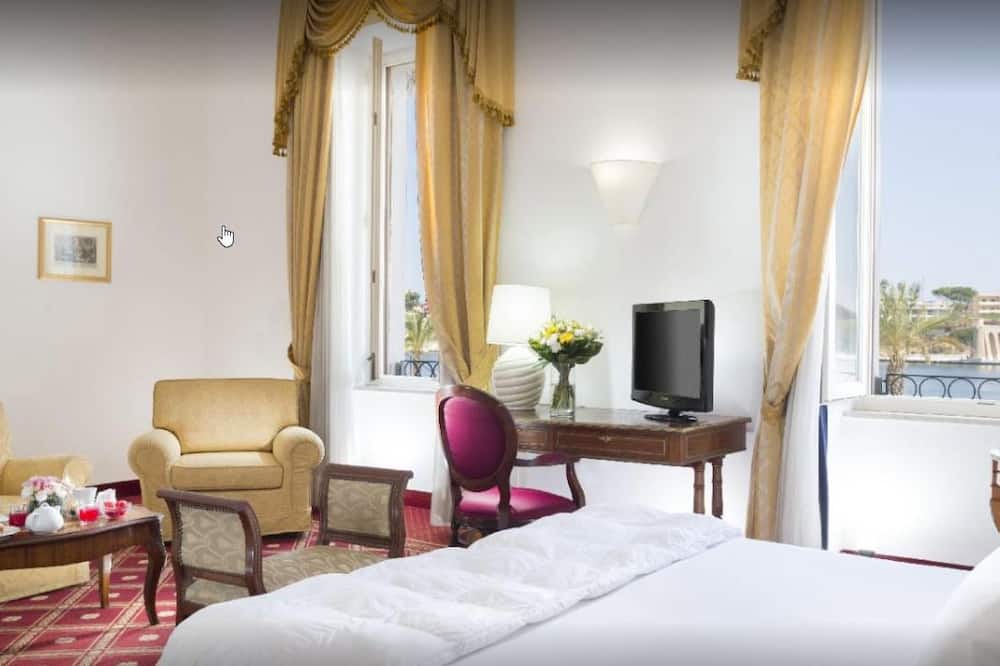 グランデ アルベルゴ インテルナツィオナーレ 写真