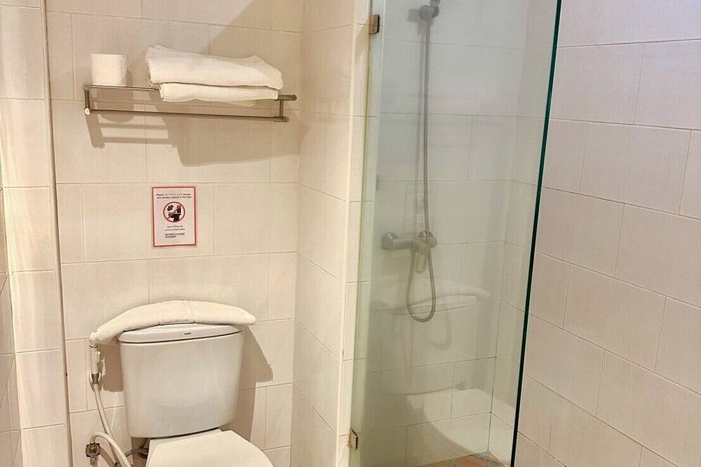 スタジオ F スクンビット 写真