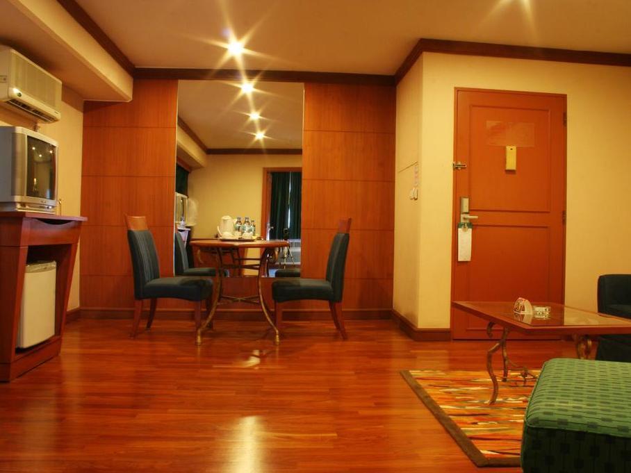 バイヨーク スイート ホテル 写真