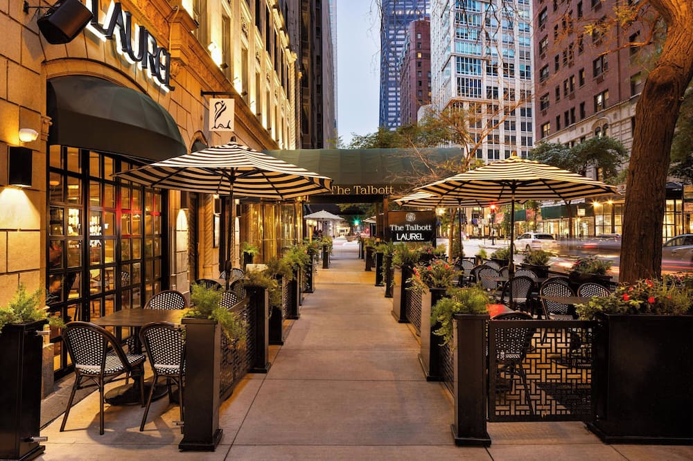 ザ タルボット オートグラフ コレクション 写真