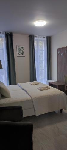 スクエア ホテル ニーム 写真