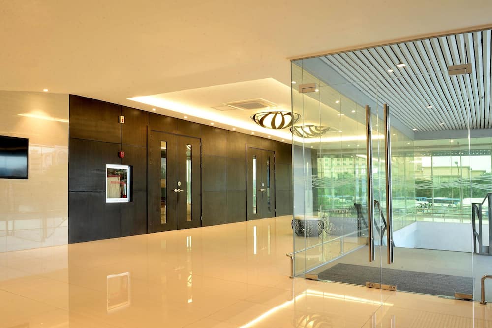 ベイフロント ホテル セブ ノース レクラメーション 写真