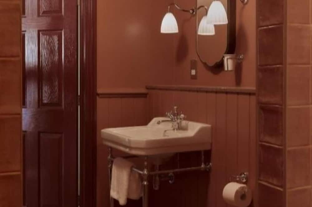 クラフテッド アット パウダーミルズ 写真