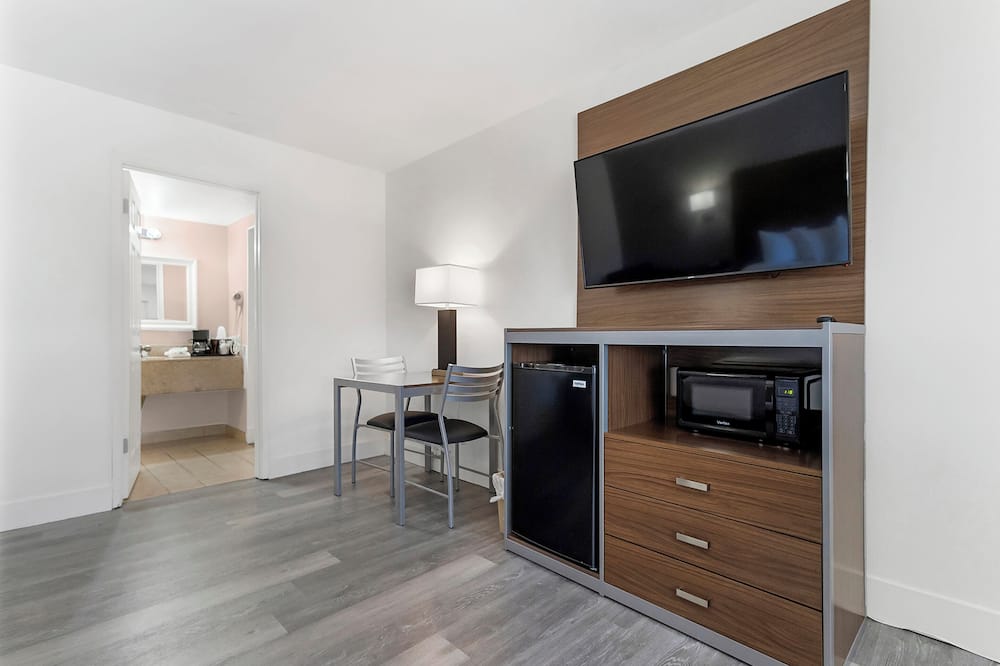 ヘリテージ イン エクスプレス ローズヴィル 写真