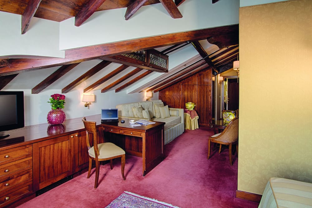 ホテル パラッツォ ステルン 写真