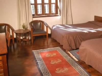 ホテル バラ 写真