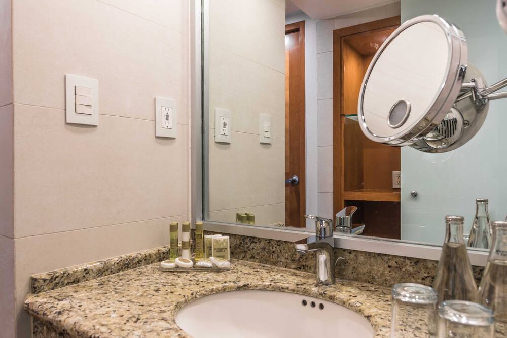 ユーロスターズ ソナ ロッサ スイーツ 写真