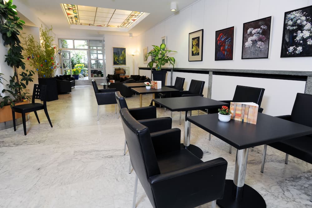 ホテル ウンガー 写真