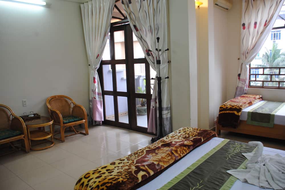 サニー B ホテル 写真