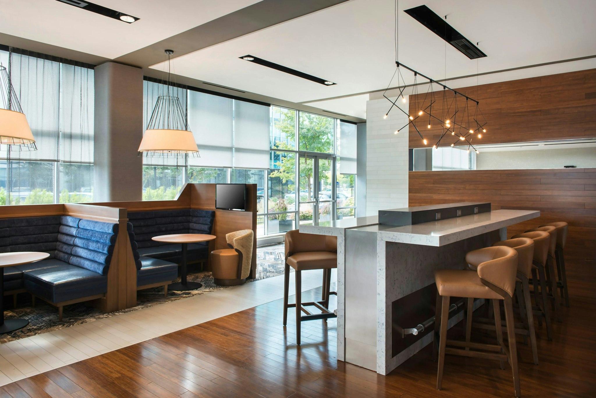 Courtyard by Marriott Philadelphia South at The Navy Yard 写真