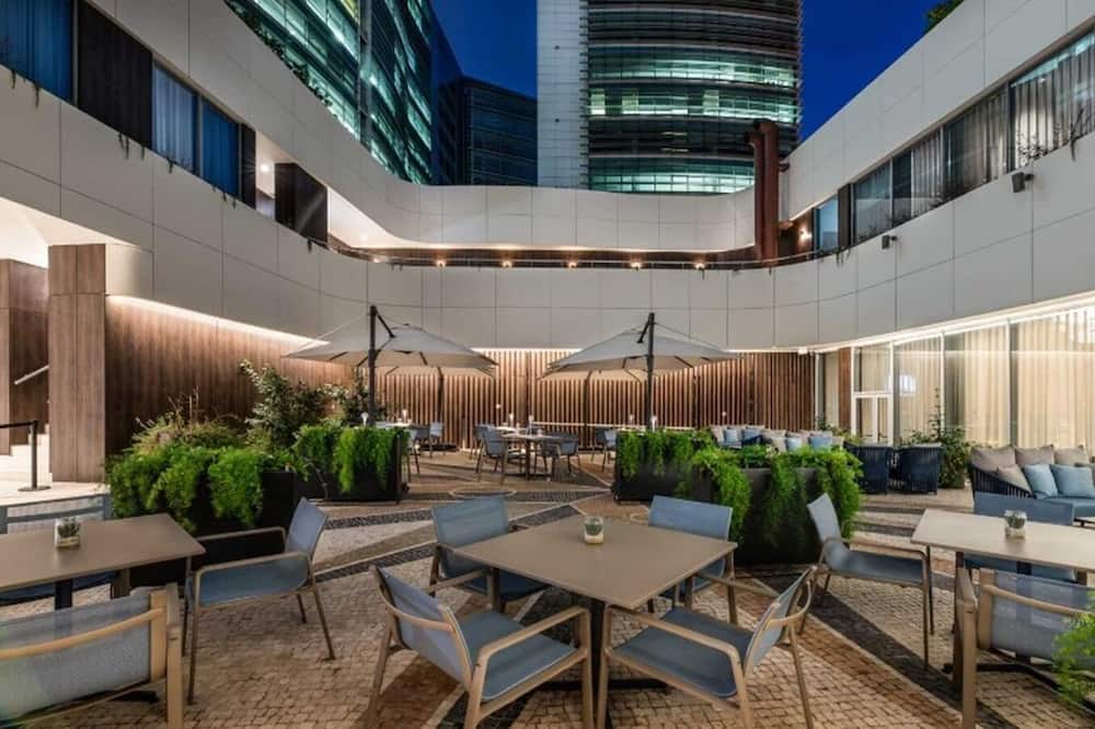 ユーロスターズ ユニバーサル リスボア 写真