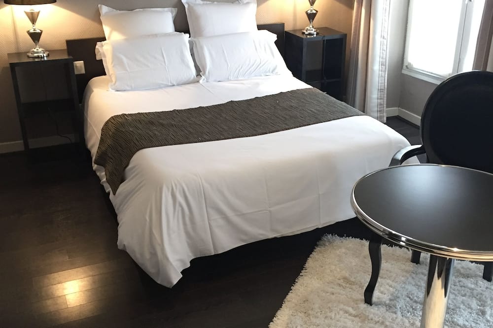 ホテル ラヴニュー 写真