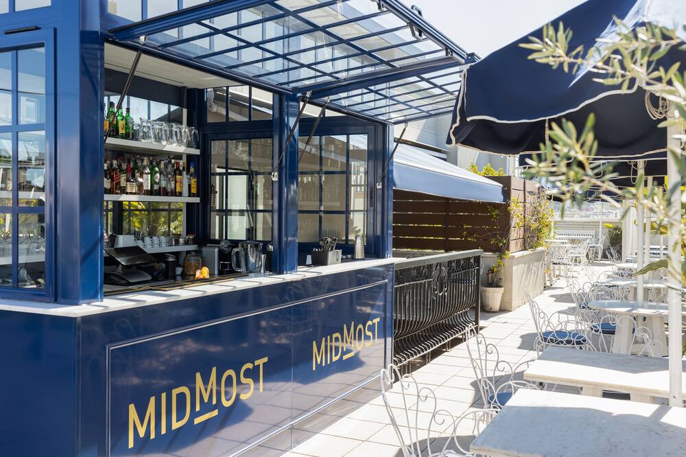 ホテル ミッドモスト 写真