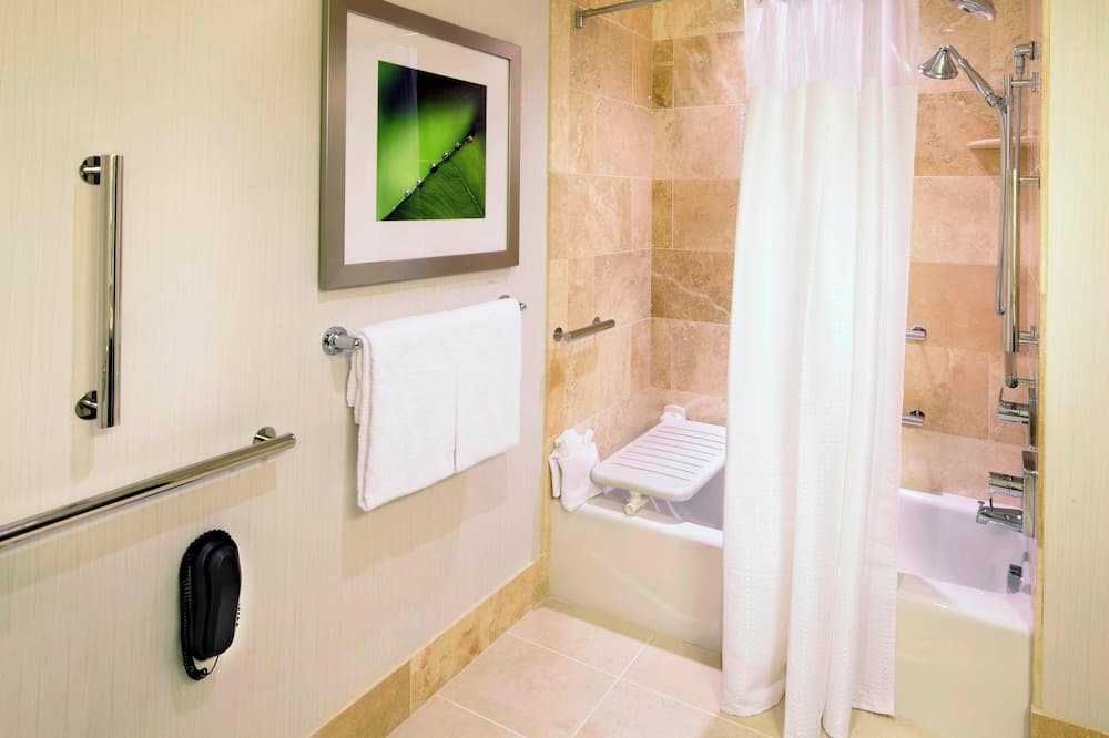 Courtyard by Marriott Cleveland University Circle 写真