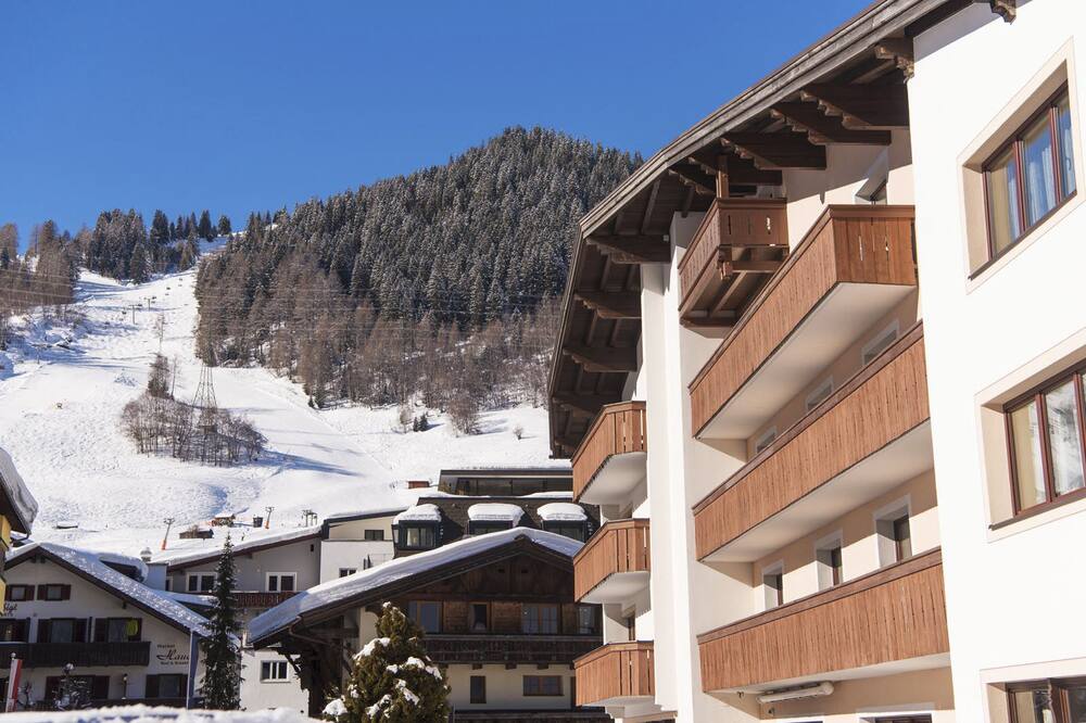 ホテル ガルニ ムッスメ 写真