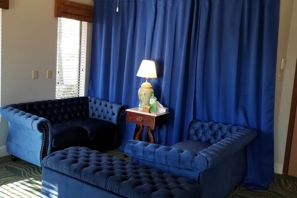 ザ パークウッド イン & スイーツ 写真