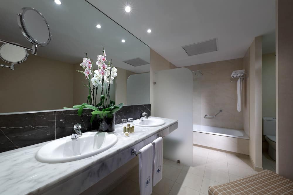 ホテル ユーロスターズ ザラゴーサ 写真