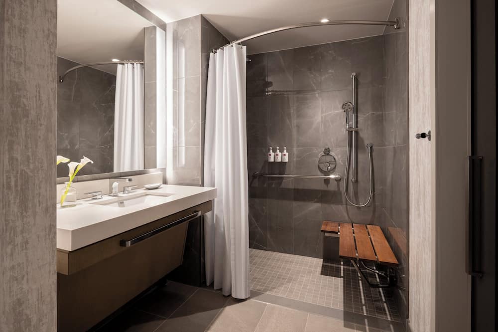 ロウズ アーリントン 写真