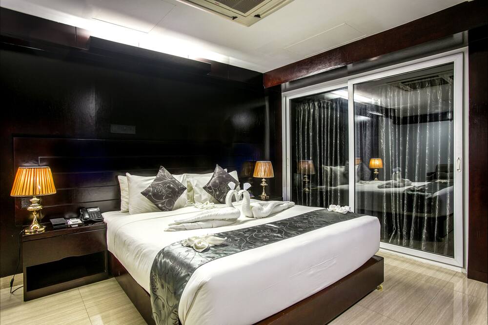 モモ イン 写真