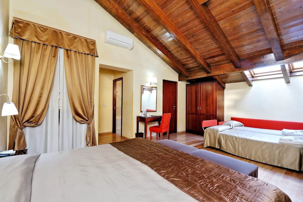 カメリア ホテル 写真