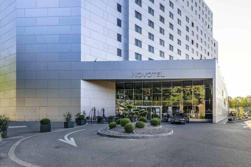 ノボテル ベルン エクスポ ホテル 写真