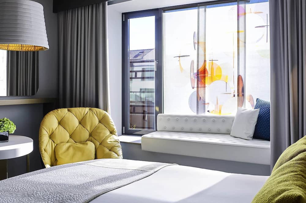 ソフィテル ミュンヘン バイエルポスト ホテル 写真