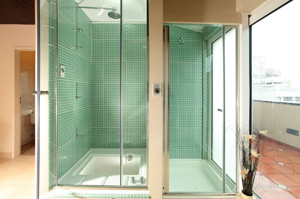 ユーロプラザ ホテル アンド スイーツ 写真