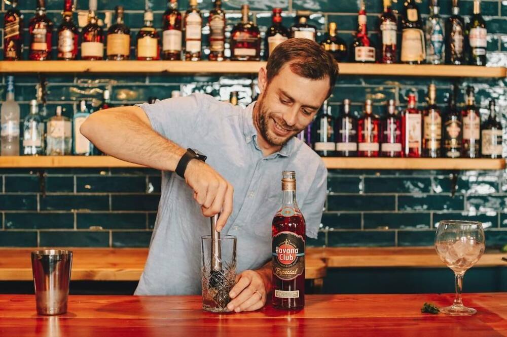 オールドクラウンコーチングイン 写真